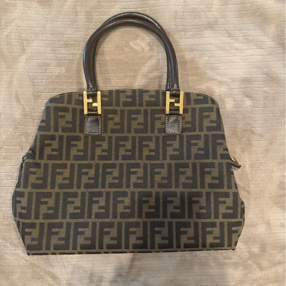 Fendi Zucca top handle. Great condition - Picture 1 of 13